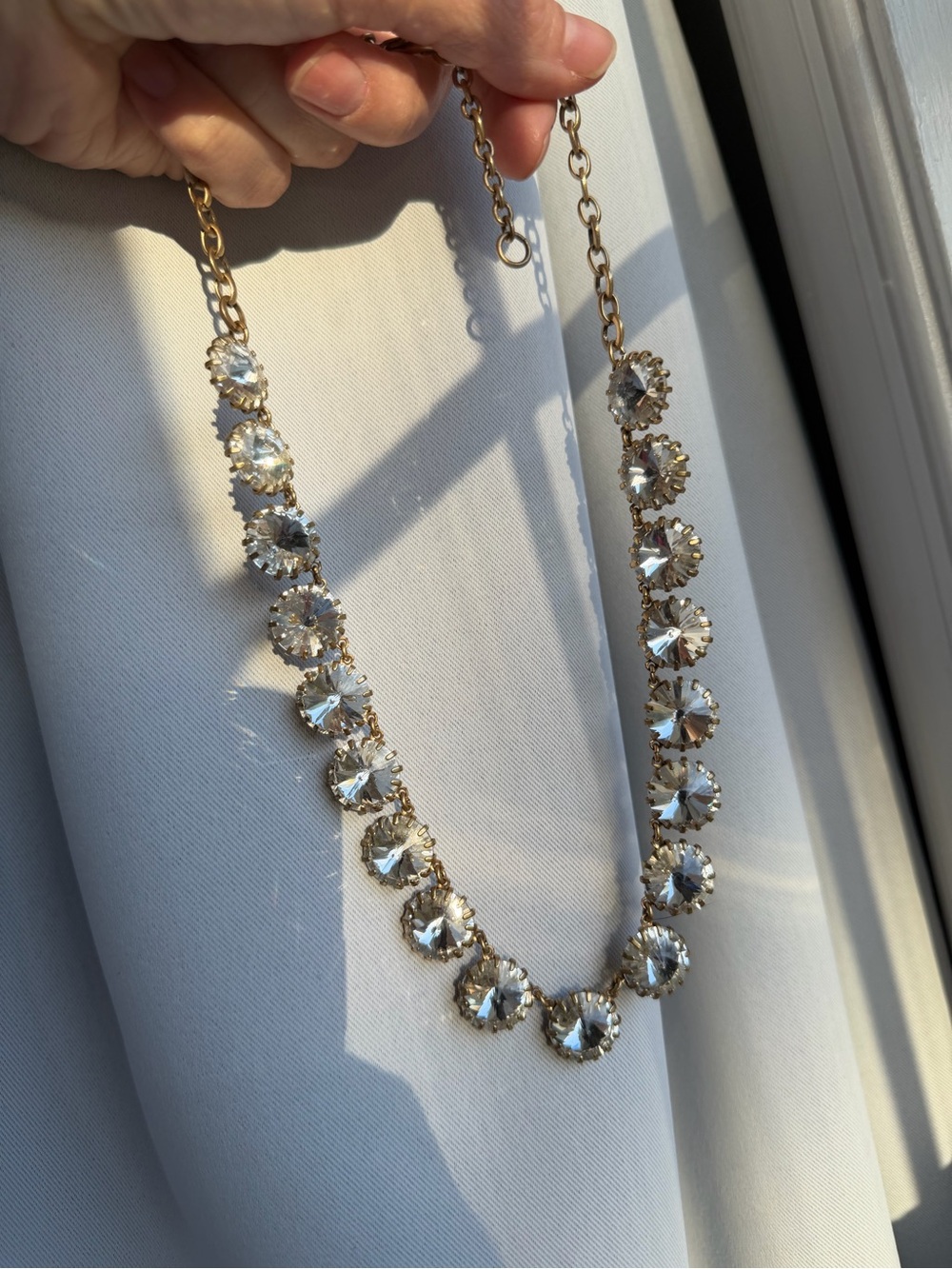 J.Crew Gold Tone Oversized Clear Crystal Round Riviere Collar Necklace Statement - Picture 4 of 7